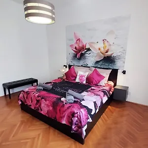  Apartment Orchidea In The Centre
